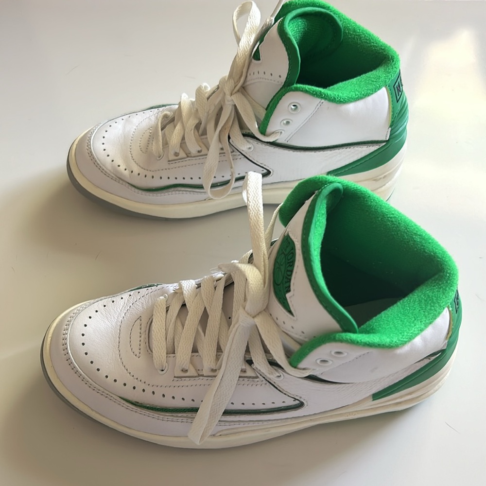 Retro Jordan 2 - Picture 2 of 4